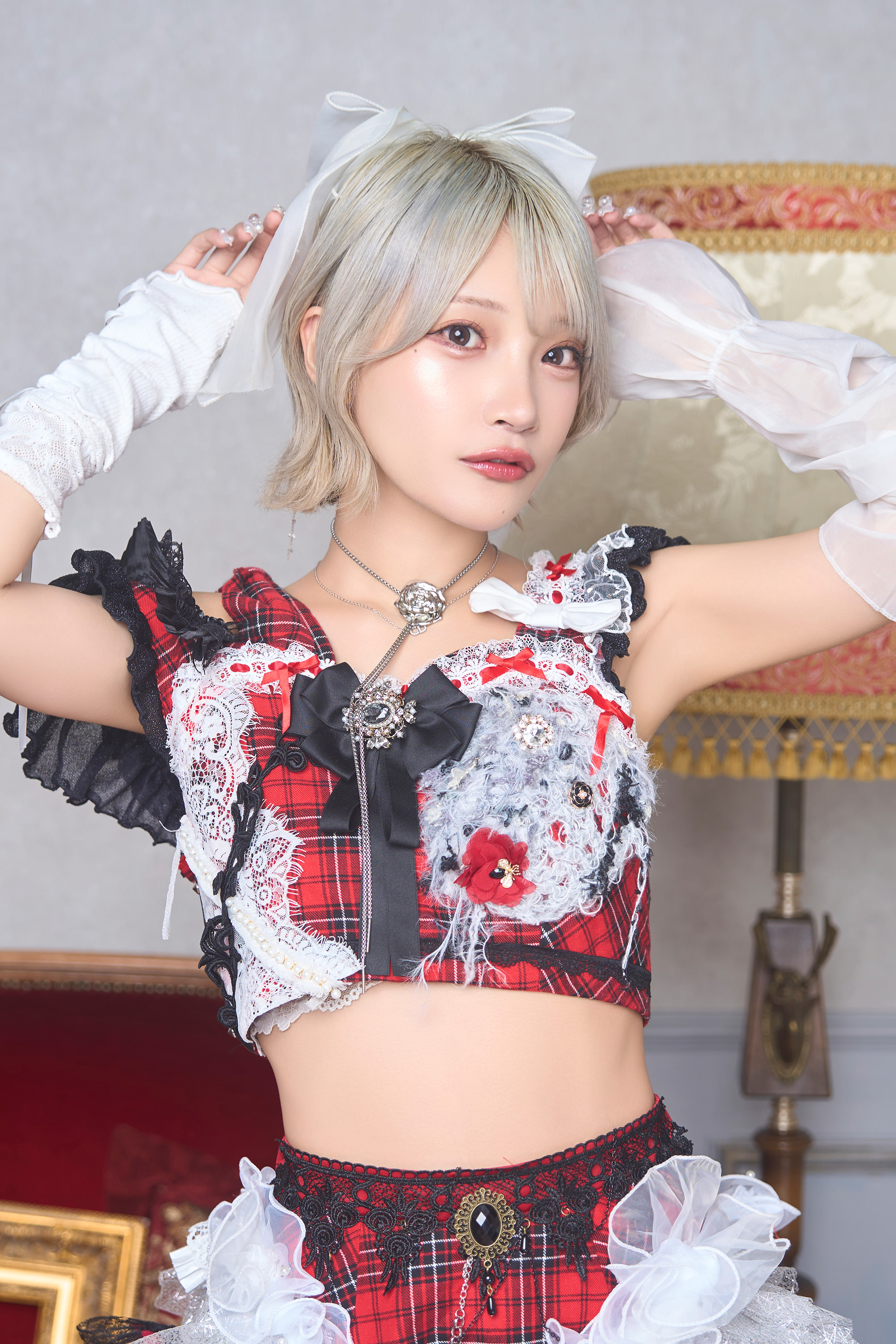 東條ゆりあ